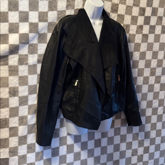 Bagatelle Women's Draped Faux Black Leather Jacket Size XXL 100% Polyester - Picture 5 of 8